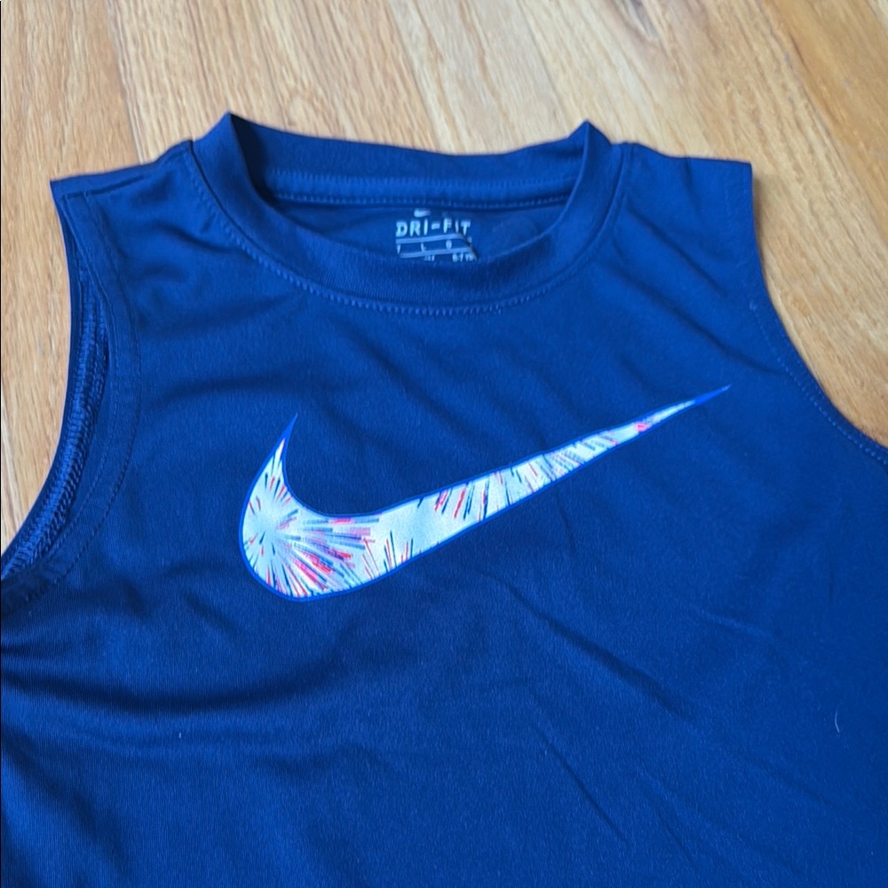 Nike Dri-Fit Navy and Red Athletic Set - Picture 2 of 6